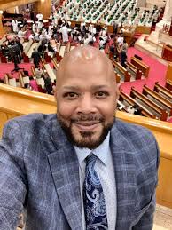 It is with saddened hearts that our community must say goodbye to our  friend, CLYDE REESE, JR. (1968 GHS Graduate) and all join in extending our  deepest condolences and prayers to his