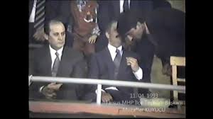 Buyuk Hakan Basbug Alparslan Turkes Ile Beraber Sn Dr Devlet Bahceli Bey In Gulumseyerek Programi Youtube