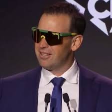 Today's globalist, elitist and snobbish Left thinks this is embarrassing  ... most average Aussies reaction would be ... how good is Australia!