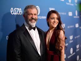 They had their baby, lars gerard gibson in 2017. Rosalind Ross Mel Gibson S Girlfriend Biography Age Wiki Height Weight Boyfriend Family More