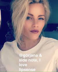 Did slow coming out affect dwts votes?