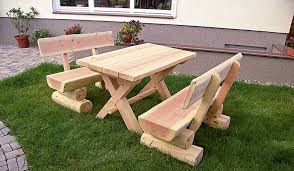 Die Gartengarnitur Rustikal Mit Gartenbanken Inkl Lehne Und Mit Einem Tisch Gartenbank Holz Rustikal Gartenbank Rustikal Gartenbank Holz