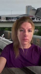 @sarahlynguthrie's video Tweet