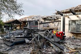 7 verletzte bei raketenangriff im zentrum israels. Rakete Aus Gaza Trifft Haus Nordlich Von Tel Aviv News Orf At