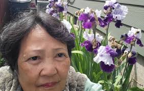 If Iris bloomed longer, I'd have nothing but these in my yard.🌵🏡💚