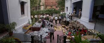 448 ditahan polis serbu sarang penagihan dadah. Movie Review Raid Farhana Jafri