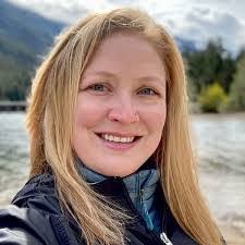 Marcie Skinner's Instagram, Twitter & Facebook