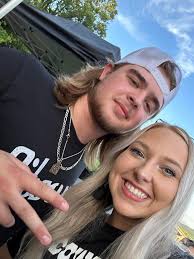 THE HISTORY OF DREAMVILLE RECORDS Dreamville is a record label founded and  owned by American rapper J. Cole, and President, Ibrahim Hamad. There are  currently eight artists signed to the label, J.