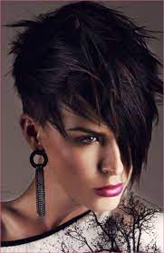 Coiffure femme cheveux courts : Nett Flippige Bob Frisuren Idees Cheveux Courts Cheveux Mi Courts Coupe De Cheveux Courte