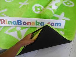 Dengan kualitas busa super asli inoac yang memiliki kekuatan busa tetap mengembang dan kenyal hingga 10 tahun. Karpet Bulu Karakter Lv Harga Murah Rina Boneka
