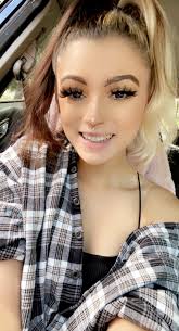 New to this group and to Portland looking for cutie single female who a  freak and is looking for a long term relationship