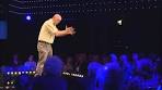 Waarom word jij helemaal lek geprikt door muggen en je ... - YouTube