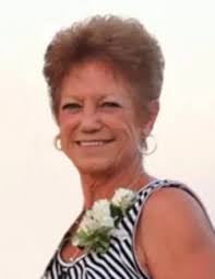 Sandra Schexnayder's Instagram, Twitter & Facebook