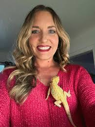 Maxwell Weaver's Instagram, Twitter & Facebook