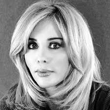 Sara Corcoran's Instagram, Twitter & Facebook