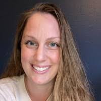 Erin Gale's Instagram, Twitter & Facebook