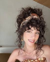 Nicole Bissonnette's Instagram, Twitter & Facebook