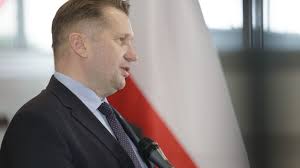 24, 2017, at home, with loved ones at his side. Kiedy Wracamy Do Szkoly Minister Czarnek Juz Szykuje Zmiany Tak Jak W Czasach Prl