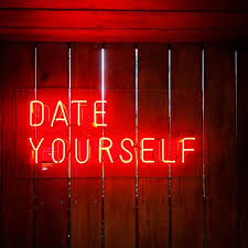 Date Yourself Neon Schrift Zitat Achtsamkeit Neon Zitat Quote Schrift Schriftzug Red Quotes Neon Quotes Neon Aesthetic