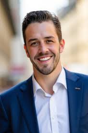 Leon Urban: Finanzberater in Dachau