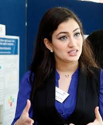 Claire Farmer's Instagram, Twitter & Facebook