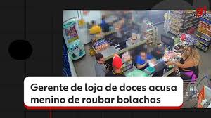 Menino diz para a mãe que não roubou bolachas em mercado de SP