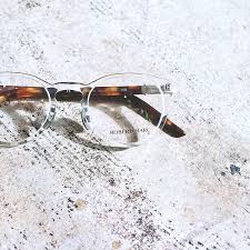 折角堂さんはinstagramを利用しています new yorkの眼鏡専業ブランドrobert marc アメリカンクラシックなデザインの中に センスのあるカラーリングと ブランドアイコンである高級感のある蝶番パーツ ファッション好きの女性に oval sunglass sunglasses