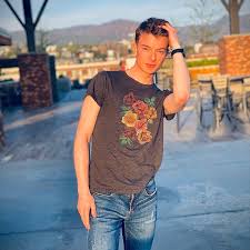 Jackson Tully (@_jacksontully) · Instagram photos and videos