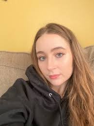 Alexis Lalonde's Instagram, Twitter & Facebook