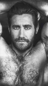 Hace 20 años, este mes— ‘Brokeback Mountain’, dirigida por Ang Lee, ganó el  León de Oro en el Festival de Cine de Venecia 🏆. Protagonizada por Heath  Ledger y Jake Gyllenhaal, la película fue alabada ...