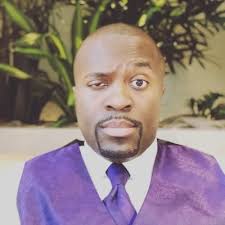 Lovely Davis (@LovellaD)