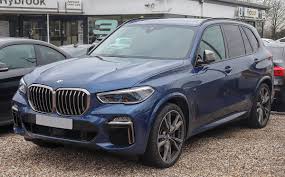 Ah, the x5 m50d, because bmw doesn't do an x5m… it's worth bearing in mind you can switch the adaptive coil sprung suspension (unique to the m50d at the moment) for air suspension. Bmw X5 G05 Wikipedia