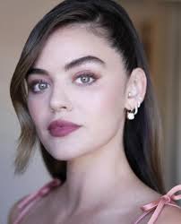 Ryna @EchoingBooks (@FearlessKiss)