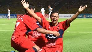 Gonzalo eduardo robles garcía (santiago, april 22, 1952), is a chilean film, theater and television actor and comedian. Gimnasia Suma Los Goles De Lautaro Robles Interior Futbolero