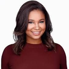 Marcella Robertson's Instagram, Twitter & Facebook