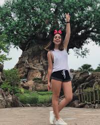 13 1 Mil Me Gusta 65 Comentarios Katy Esquivel Whatthechic En Instagram Que Feliz Me Siento Un Poco A Poses Para Sesion De Fotos Poses Sesion De Fotos