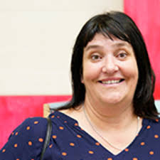 Lynley Schofield's Instagram, Twitter & Facebook