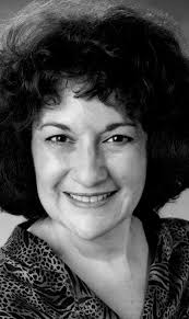 Loretta Palma's Instagram, Twitter & Facebook