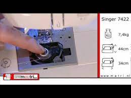 The machine may also not feed fabric if the stitch length control is set to 0. Singer 7422 Instruction Naaimachine Sewingmachine Machine A Coudre Nahmaschinen Youtube