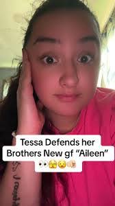 Aileen Solis's Instagram, Twitter & Facebook