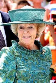 Milestone Birthday For Queen Beatrix The Lighthearted Hats Funny Hats Girl With Hat Funny Princess
