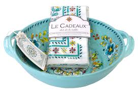 Jac cadeaux brings the timeless style and women fashion of france to australia. Le Cadeaux Madrid Turquoise Melamine 9 25 Salad Bowl With Handles And Tea Towel Set Buy Online In Montenegro At Montenegro Desertcart Com Productid 120200671