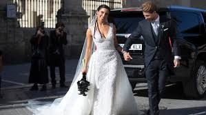 Toni kroos height, weight, age, affairs, family, biography & more toni kroos is a german, german footballer.toni kroos was born on thursday, january 04, 1990 at greifswald, east germany and zodiac sign is capricorn.toni kroos hails from greifswald germany, religion belongs to is christianity ethnicity: Dream Wedding With Ac Dc Sergio Ramos And Pilar Rubio Marry Fucaa