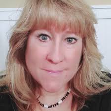 Lynn Irwin (@Lynns_adventure)