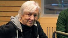 Velkou oporou je zpěvákovi v těžkých chvílích jeho bratr jan a syn václav. Vaclav Neckar I Pavel Nedved Prezident Udeli Statni Vyznamenani 36 Osobnostem Irozhlas Spolehlive Zpravy