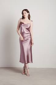 Your dream wedding dress awaits at canada's largest wedding apparel store located in the heart of beautiful downtown new westminster. Wedding Guest Dresses Shop Dresses For Weddings Tobi Ca