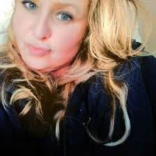 Kerry Akins's Instagram, Twitter & Facebook