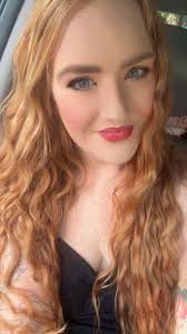 What are some fun places to take a family for dinner near the river?