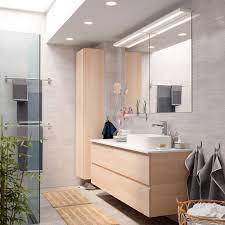 Les couleurs incontournables de la salle de bain. Badezimmer Mit Verstecktem Stauraum Ikea Bathroom Small Bathroom Decor Bathroom Inspiration