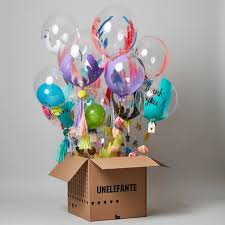 Apenas lo abra la sorpresa saltará desde adentro causando un gracioso susto a tu pareja. Tu Destino De Regalos Globos Gigantes Chocolates Artesanales Y Diseno Globos Regalos De Cumpleanos Diy Regalos De Manualidades